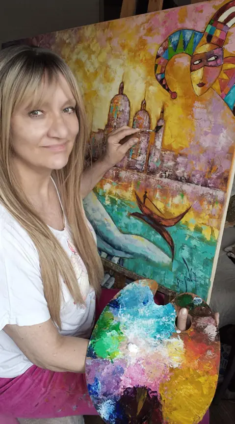 Anna Wach przy sztaludze